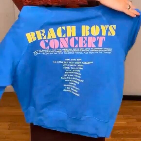 DAYDREAMER The Beach Boys Concert Washed Cobalt Raglan Crew New w/ Tag MSRP $146 - Picture 14 of 15